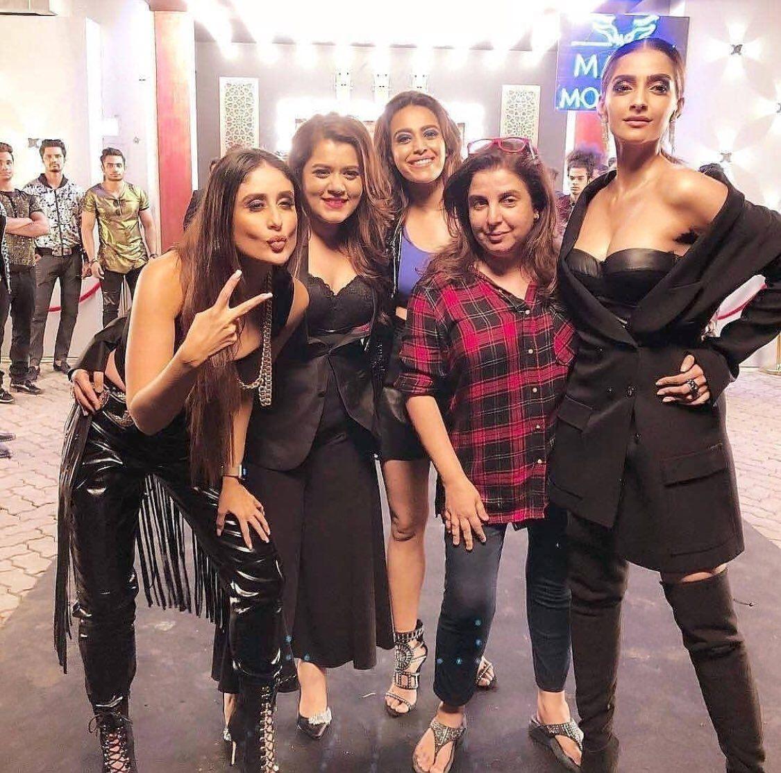 Kareena Kapoor & Sonam Kapoor Are 'Killing It' On The Sets Of VeeraDiWedding