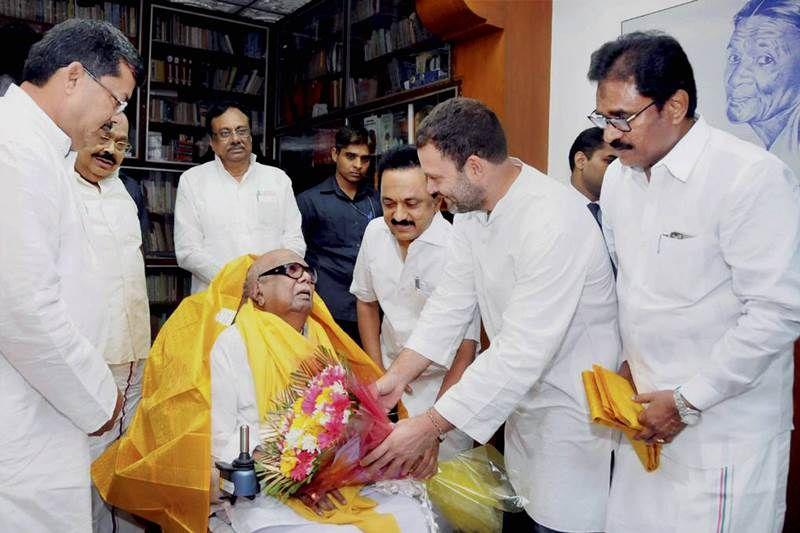 Karunanidhi: Kalaignar's Rare & Unseen Pictures