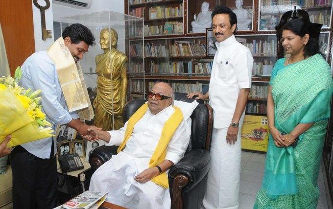 Karunanidhi: Kalaignar's Rare & Unseen Pictures