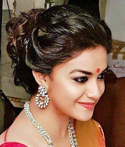 Keerthy Suresh first look as Savithri in Mahanati Movie