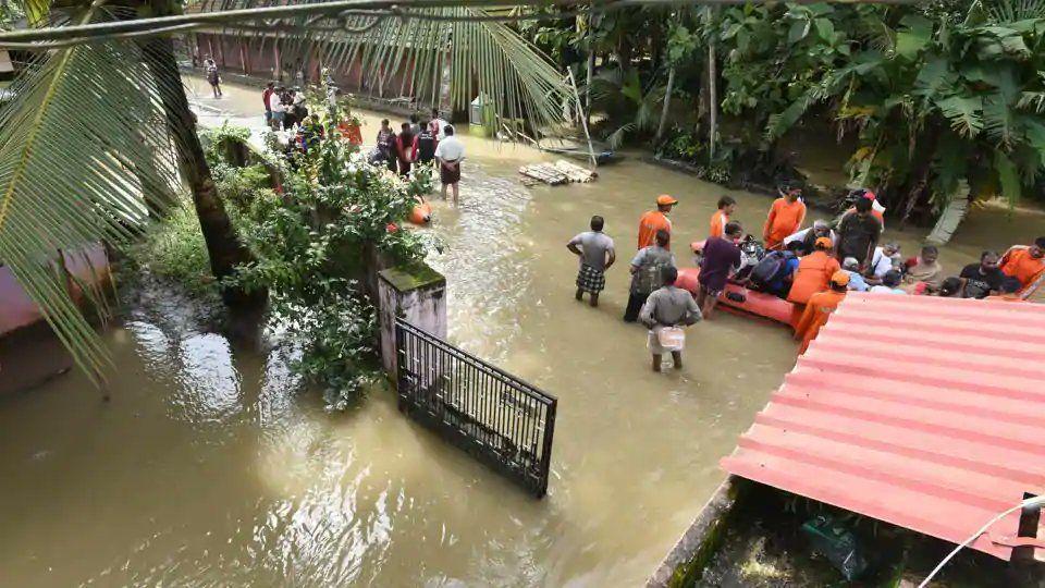 KerelaFloods: God's Own Country is shattered & these pictures will melt your heart