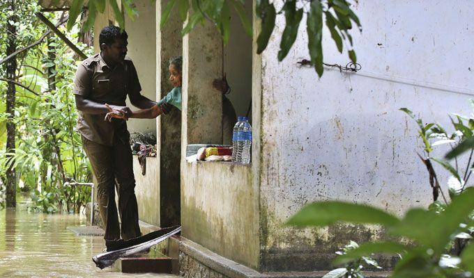 KerelaFloods: God's Own Country is shattered & these pictures will melt your heart