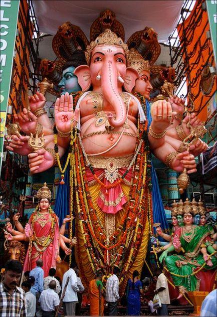 Khairatabad Ganesh Idol from 1981 to 2016