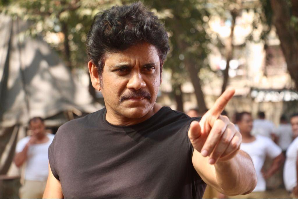 King Nagarjuna From Officer Movie Set Locations Photos