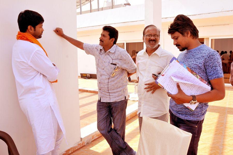 Kittu Unnadu Jagratha Movie New Working Stills