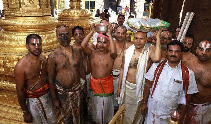 Koil Alwar Thirumanjanam Seva in Tirumala Photos