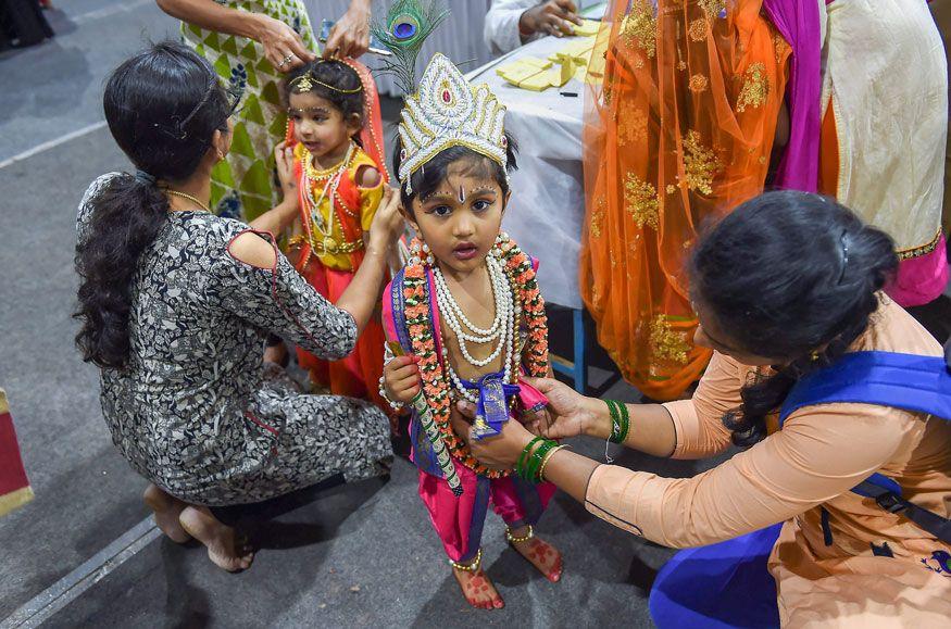 Krishna Janmashtami 2018: Lord Krishna's Birth Celebrations Across India