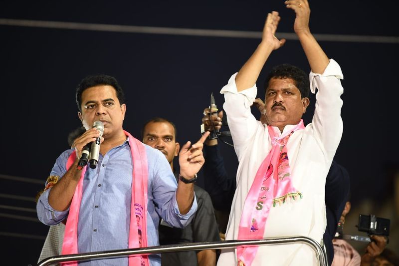 Kukatpally KTR Road Show Photos