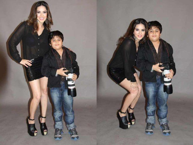 ACTRESS SUNNY LEONE’S RARE & UNSEEN PICTURES