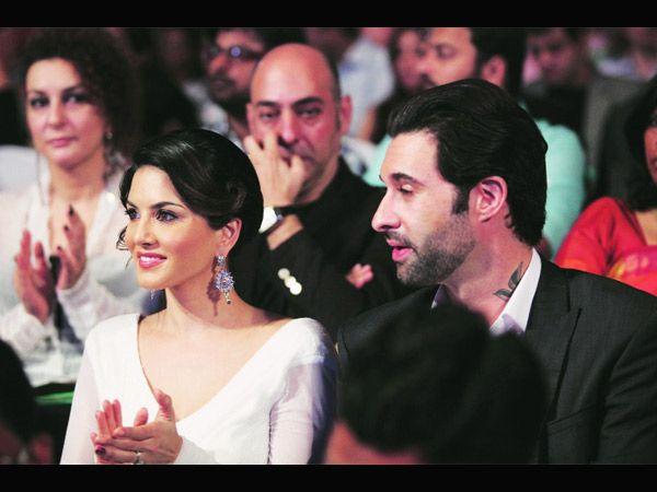 ACTRESS SUNNY LEONE’S RARE & UNSEEN PICTURES