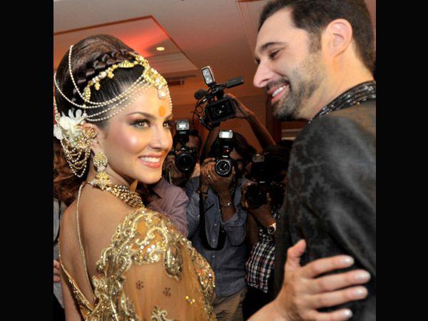 ACTRESS SUNNY LEONE’S RARE & UNSEEN PICTURES