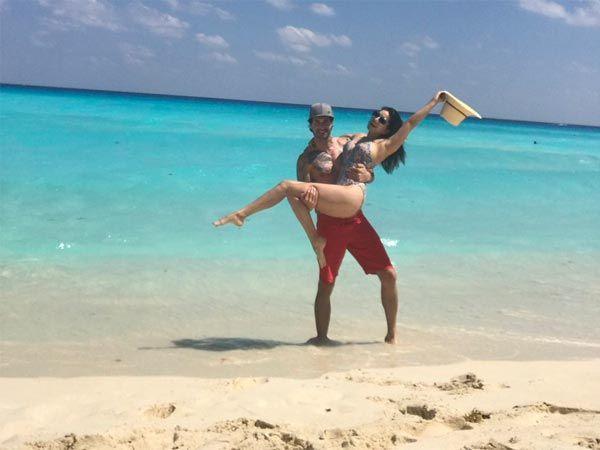 ACTRESS SUNNY LEONE’S RARE & UNSEEN PICTURES