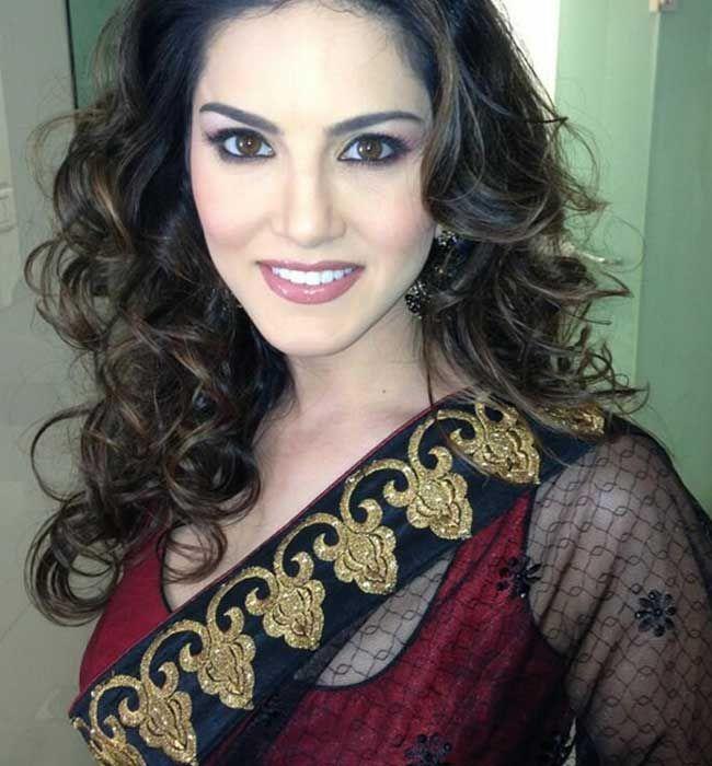 ACTRESS SUNNY LEONE’S RARE & UNSEEN PICTURES