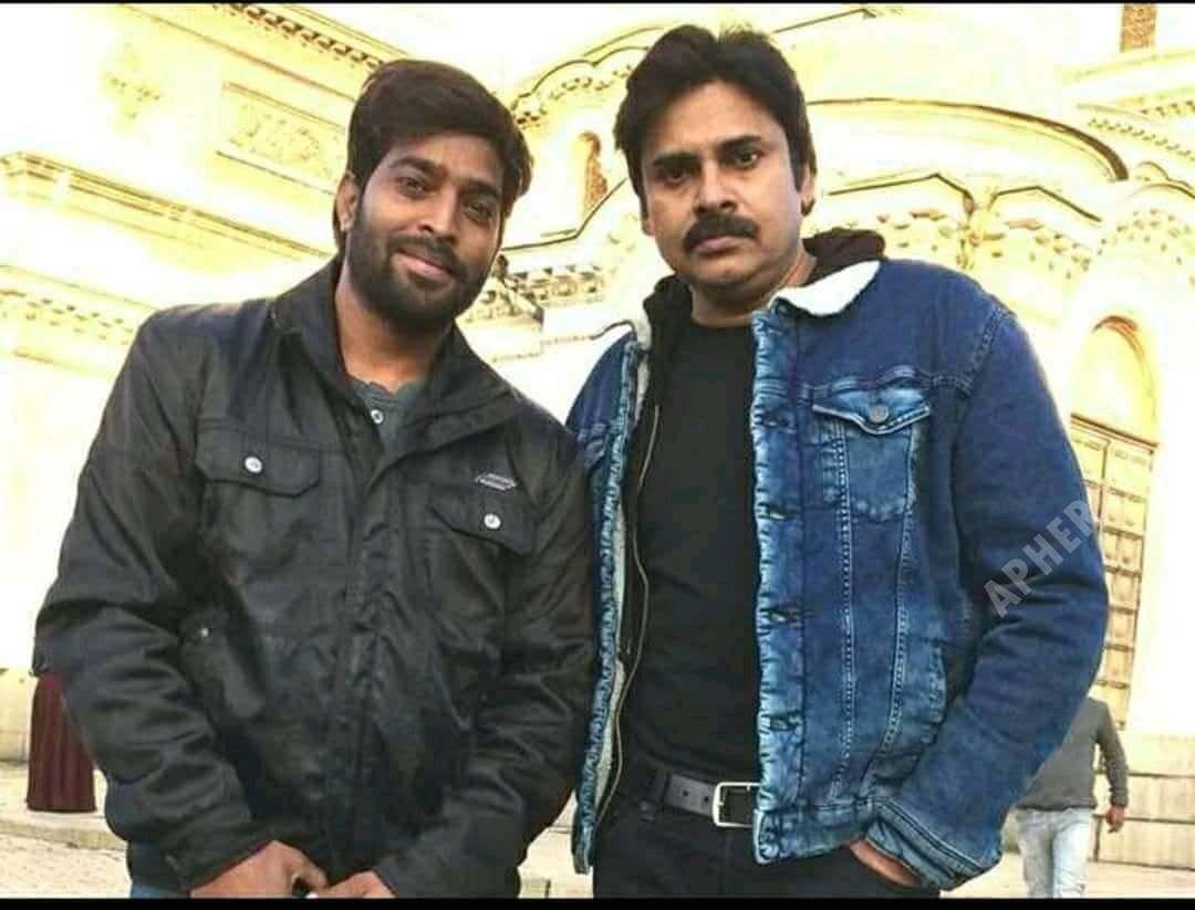 LEAKED: Pawan Kalyan on the sets of Agnathavasi Working Stills & Photos