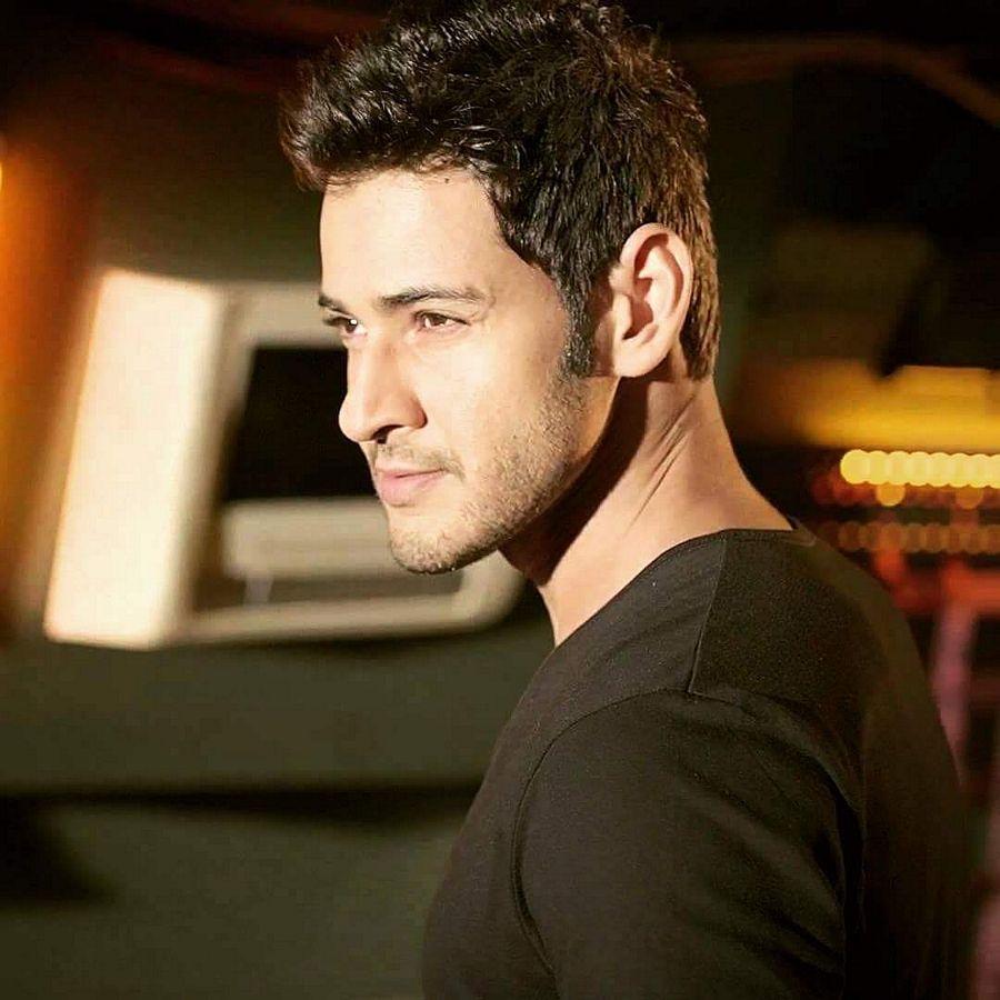 LEAKED Again: Mahesh SPYDER Movie Working Stills