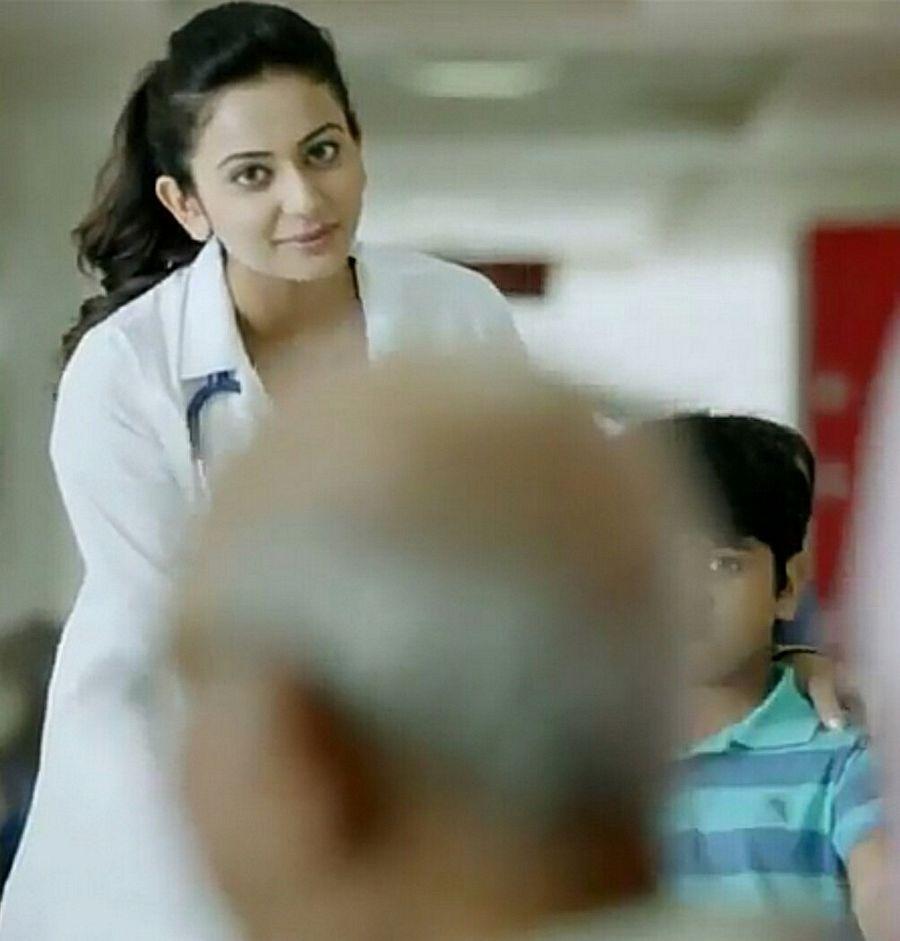 LEAKED Again: Mahesh SPYDER Movie Working Stills