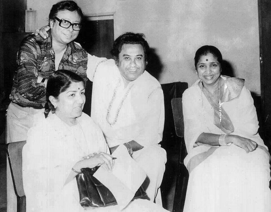 Lata Mangeshkar Rare Pictures