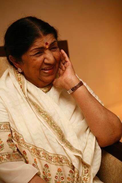 Lata Mangeshkar Rare Pictures