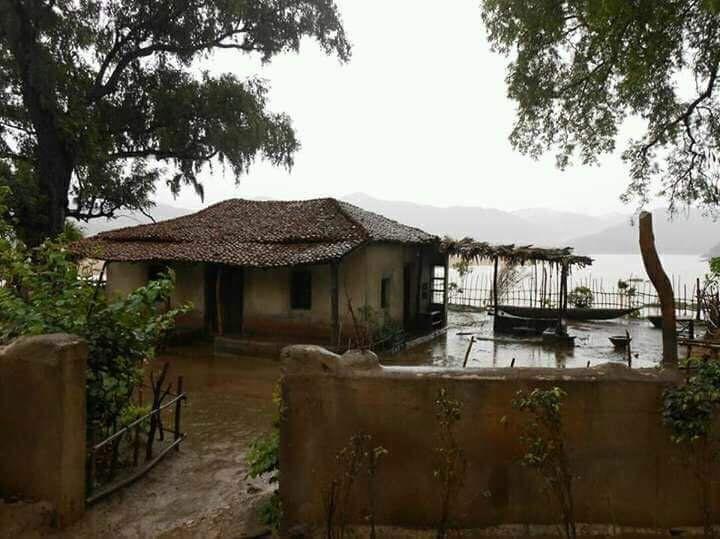 Latest LEAKED Rangasthalam 1985 Movie Working Stills