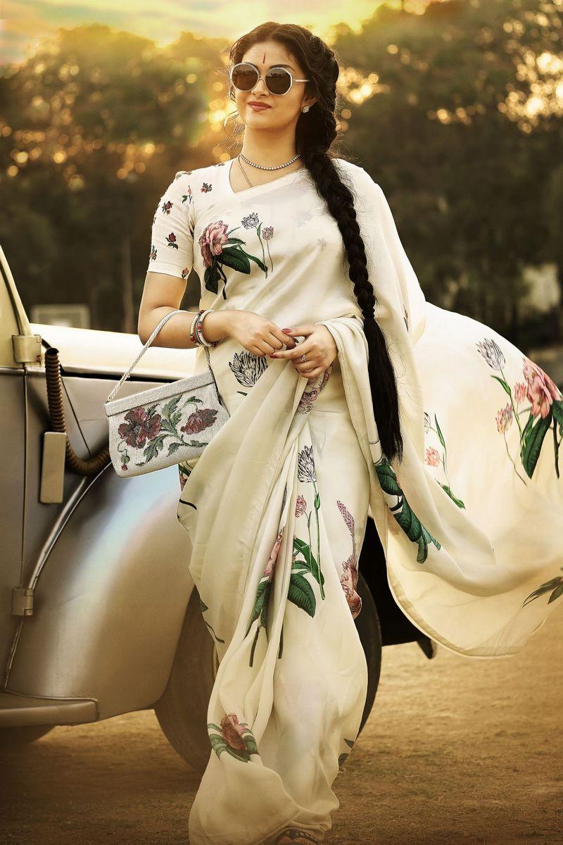 Latest Posters & Stills of Mahanati Movie