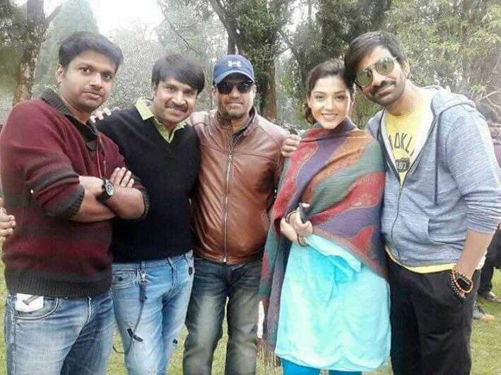 Latest Snaps Leaked From the Sets of Raja The Great Movie