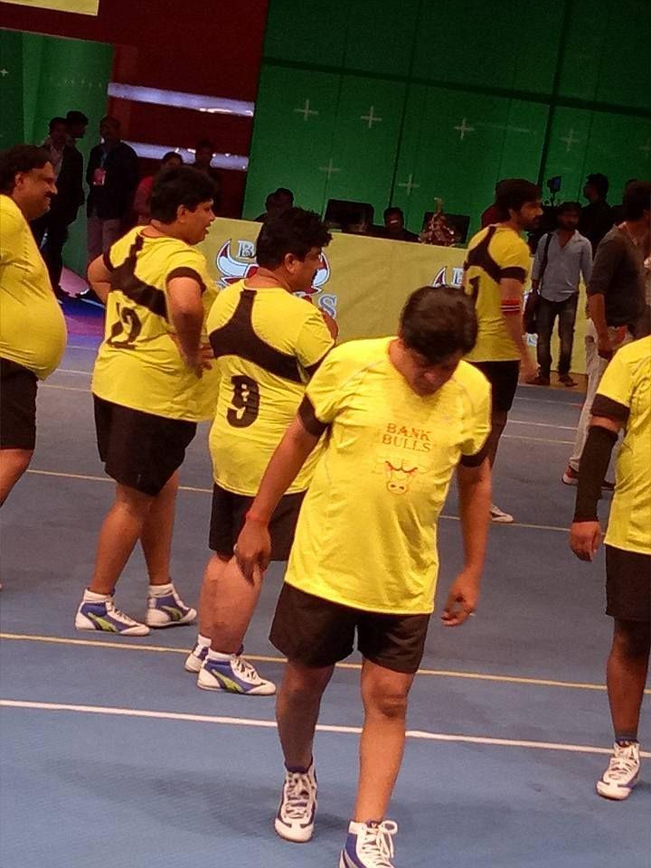 Latest Snaps Leaked From the Sets of Raja The Great Movie