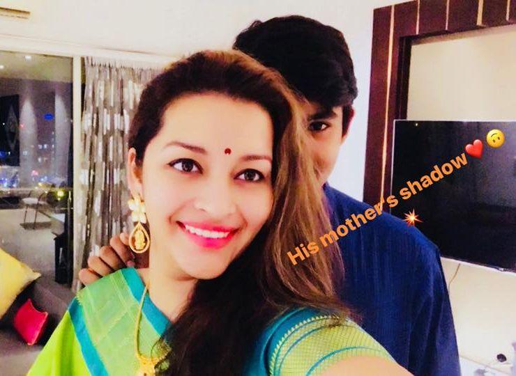 Latest Unseen pictures of Renudesai with her son Akira Nandan!