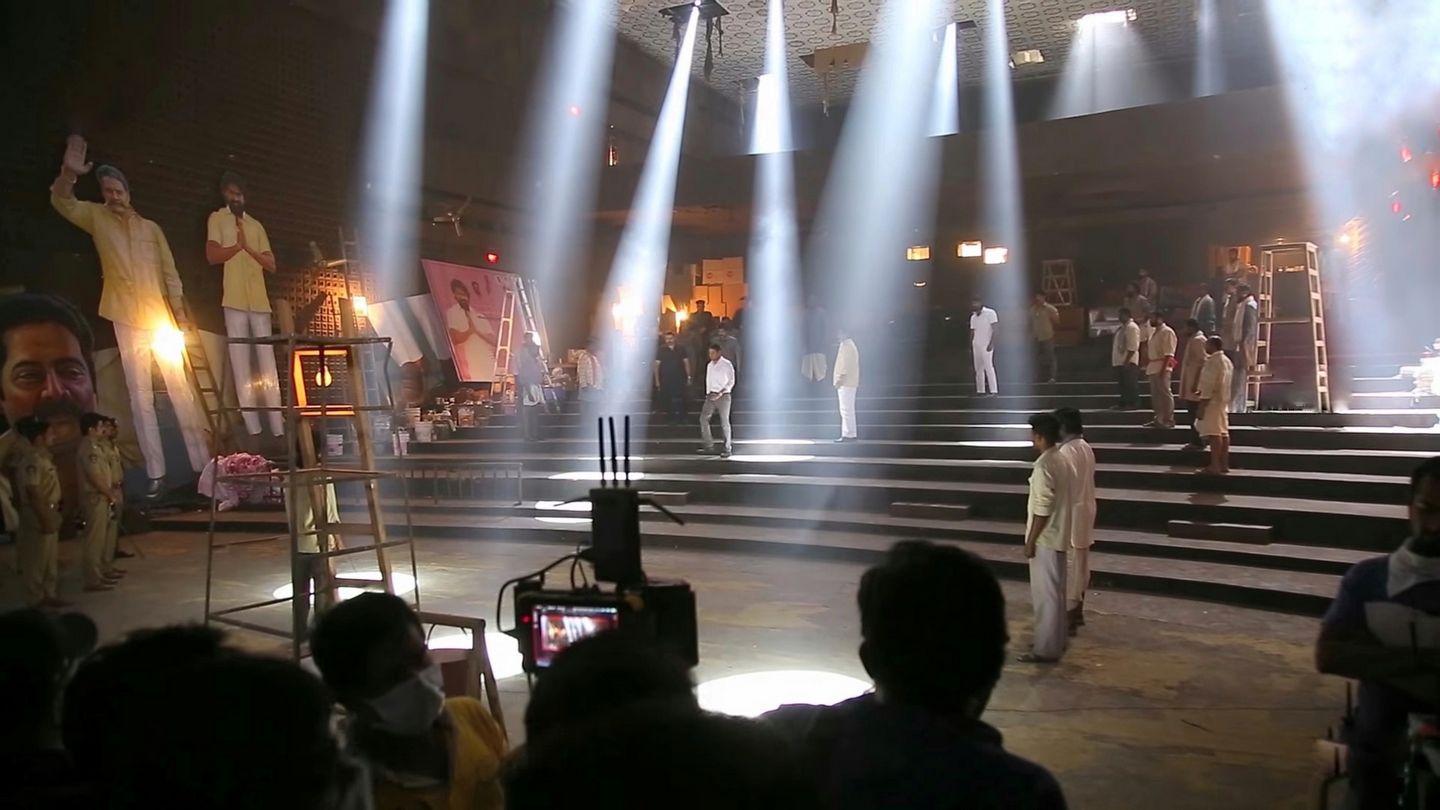 Latest Working Stills & Posters of Bharat Ane Nenu Movie