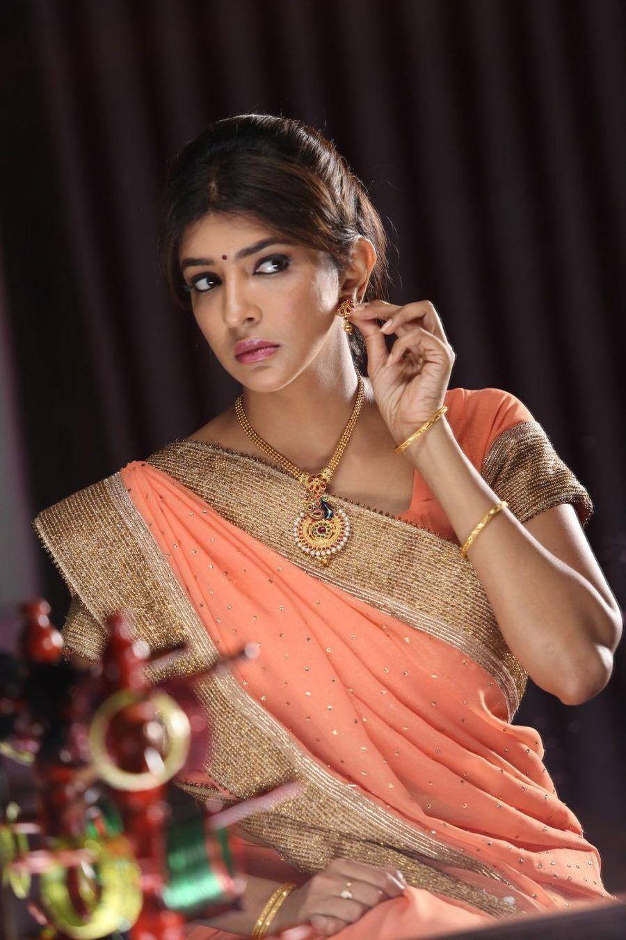 Laxmi Bomb Movie Posters & Stills