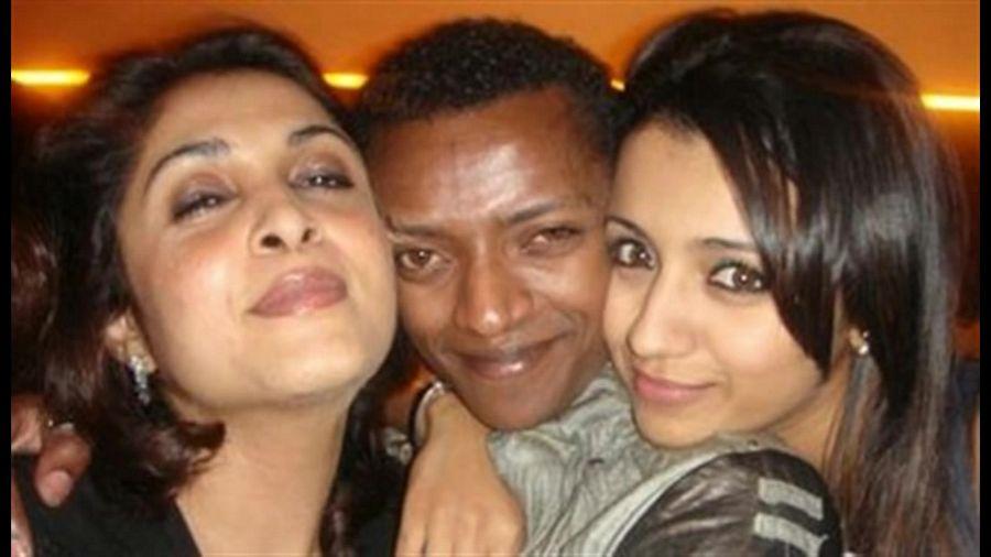 Leaked: Trisha's Unseen Drinking Party Photos creates hulchul on social media