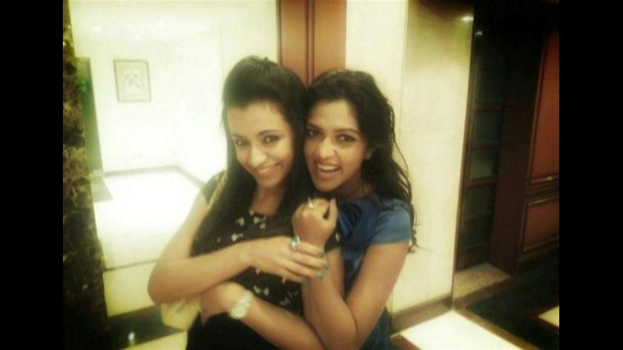 Leaked: Trisha's Unseen Drinking Party Photos creates hulchul on social media