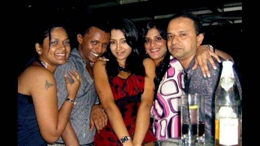 Leaked: Trisha's Unseen Drinking Party Photos creates hulchul on social media