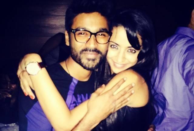 Leaked: Trisha's Unseen Drinking Party Photos creates hulchul on social media