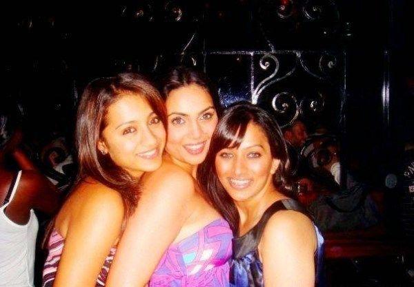 Leaked: Trisha's Unseen Drinking Party Photos creates hulchul on social media