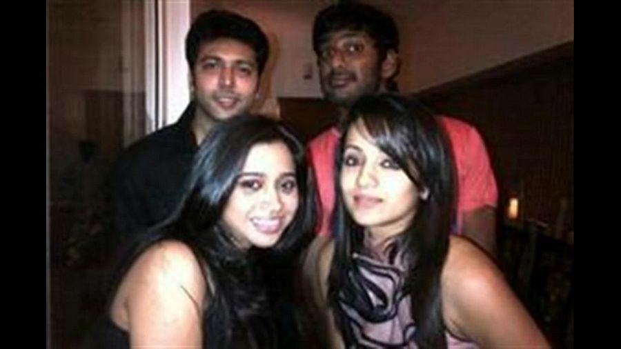 Leaked: Trisha's Unseen Drinking Party Photos creates hulchul on social media