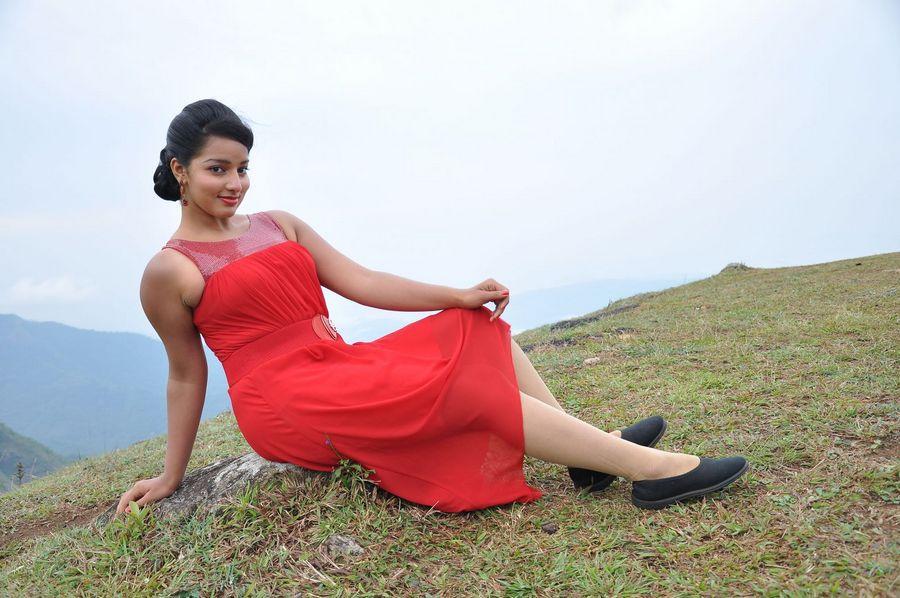 Love K Run Movie Wallpapers And Stills