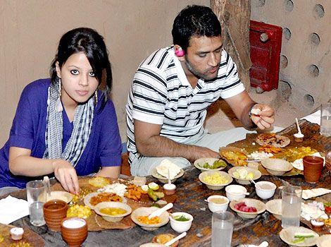 MS DHONI with Beautiful Wife Sakshi Dhoni Unseen Private Moments Photos