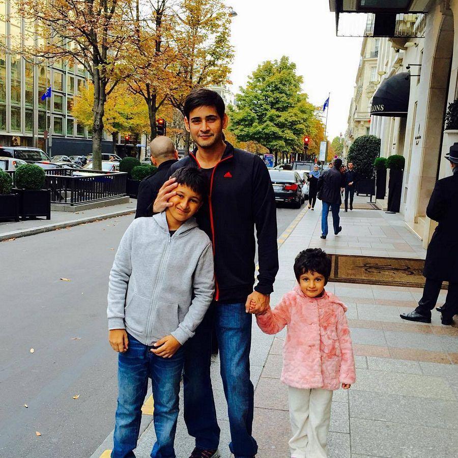 Mahesh Babu Daughter Sitara Rare Personal Family Photos