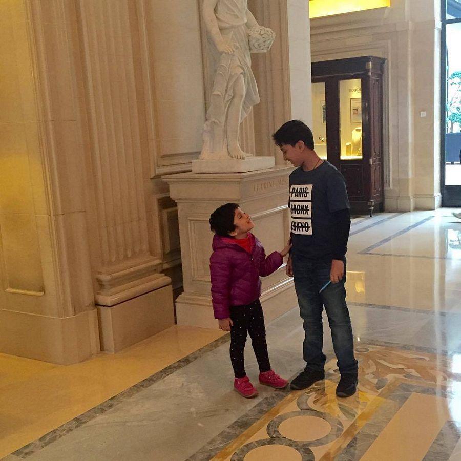 Mahesh Babu Daughter Sitara Rare Personal Family Photos