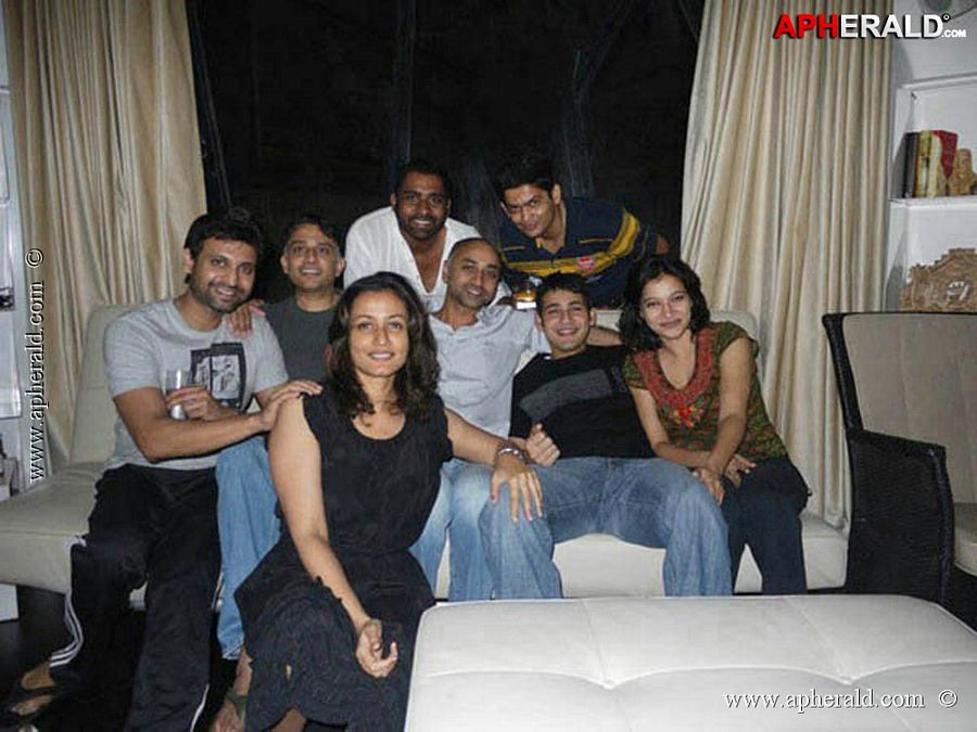 B'day Special: Mahesh Babu Rare & Unseen Photos Collections!