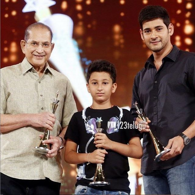 B'day Special: Mahesh Babu Rare & Unseen Photos Collections!
