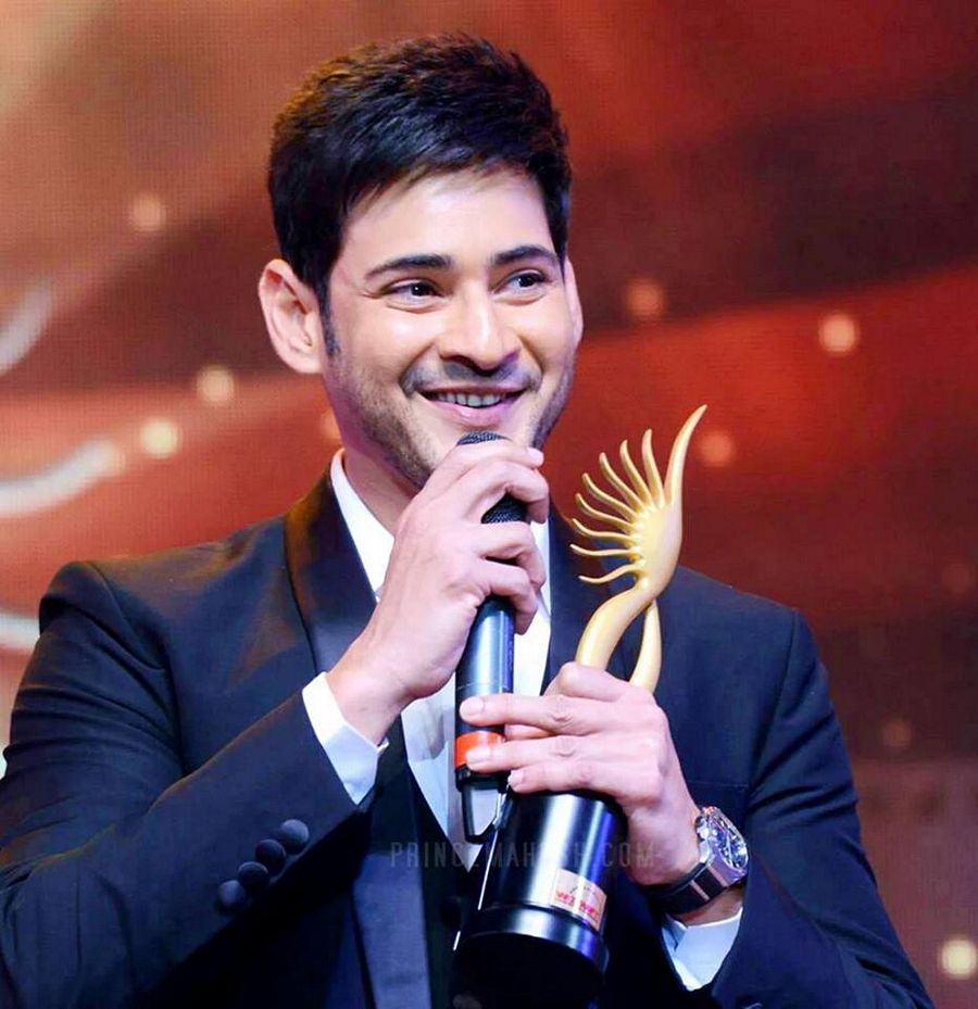 B'day Special: Mahesh Babu Rare & Unseen Photos Collections!