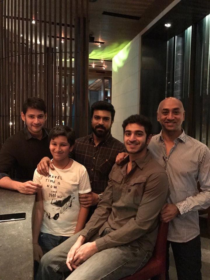 B'day Special: Mahesh Babu Rare & Unseen Photos Collections!
