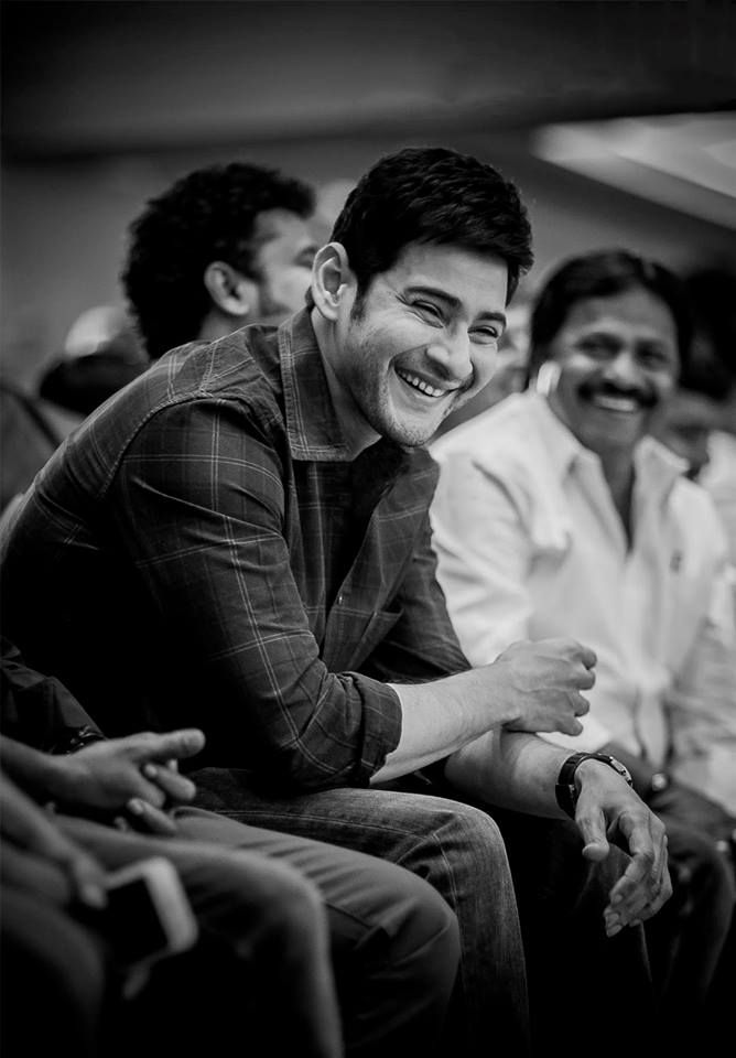 B'day Special: Mahesh Babu Rare & Unseen Photos Collections!