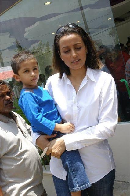 Mahesh Babu Very Rare N Recent Family Unseen Pics