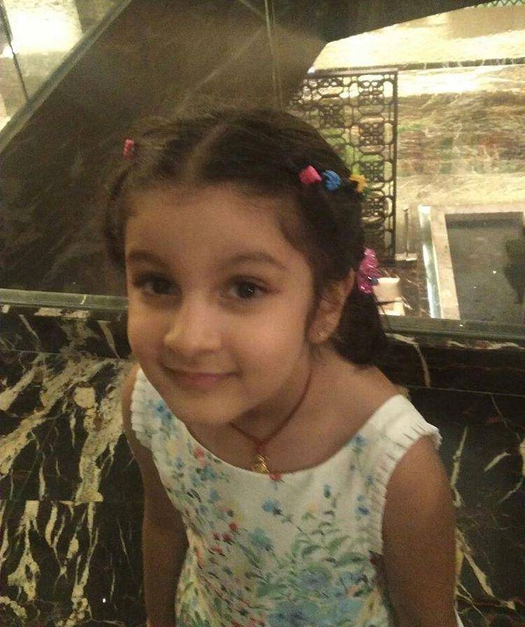 Mahesh Babu's Daughter Sitara Ghattamaneni Latest UNSEEN Photos