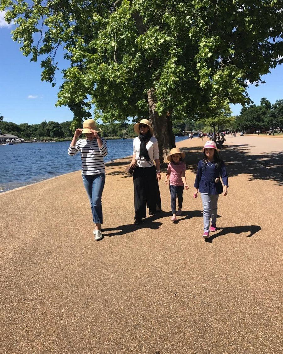 Mahesh Daughter Sitara Ghattamaneni Rare & Unseen Photos