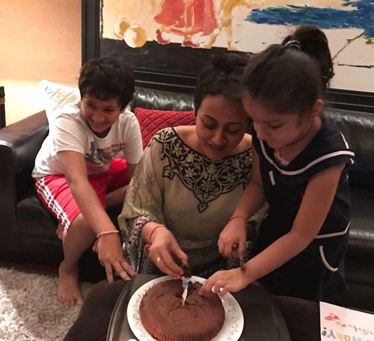 Mahesh Daughter Sitara Ghattamaneni Rare & Unseen Photos