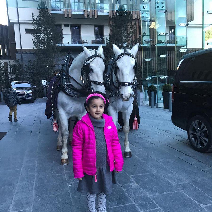 Mahesh Daughter Sitara Ghattamaneni Rare & Unseen Photos