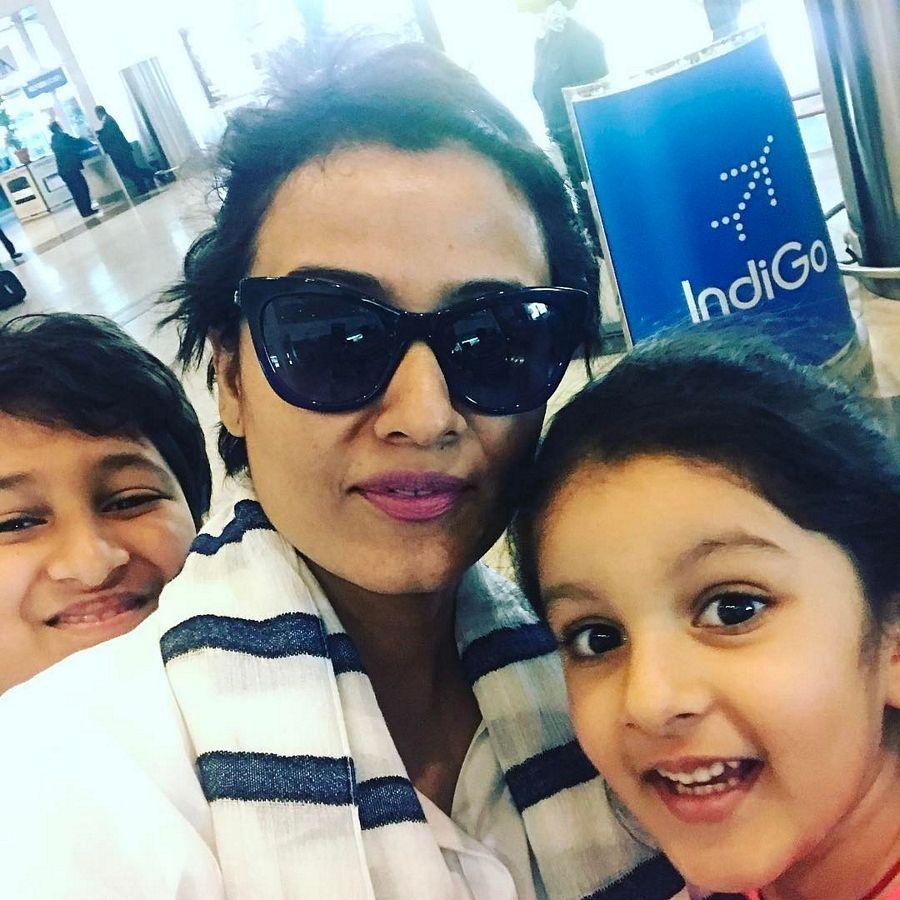 Mahesh Daughter Sitara Ghattamaneni Rare & Unseen Photos